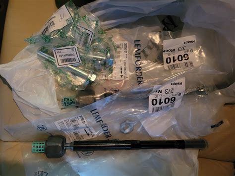 Замена масла и рулевых тяг. — Volvo S40 (2G), 2,4 л, 2005 года ...