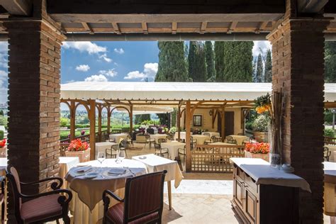 Luxury Hotel With View Of San Gimignano, San Gimignano, Toscana, Italy