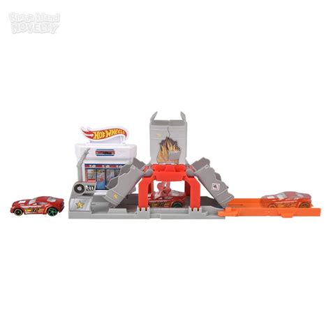 Mattel Hot Wheels Fold Out Play Set Asst