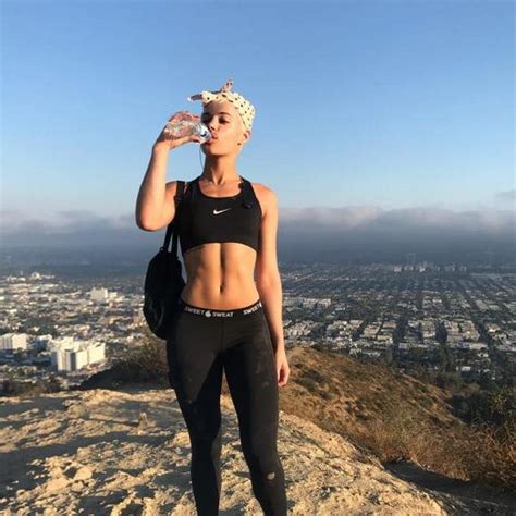 Ashley Looks Really Hot Barnorama