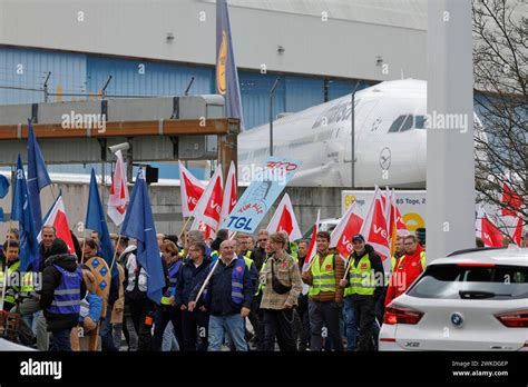 heute ist streiktag  vereinigte dienstleistungsgewerkschaft