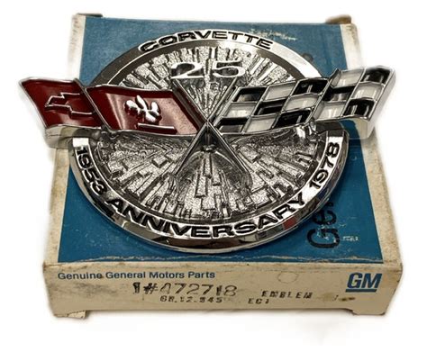 1978 Corvette Rear Gas Door Emblem Nos 472718