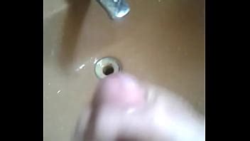 Punheta Rapidinha E Gostosa No Banheiro XVIDEOS
