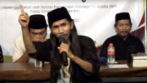 Sosok Mama Gufron Ngaku Bisa Ngomong Dengan Nabi Dan Malaikat Teman