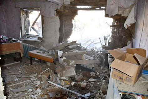 У Нікополі 27 вересня усувають наслідки нічного обстрілу - ці фото ...
