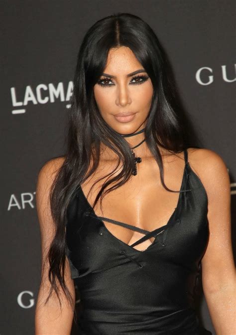 Kim Kardashian Sexy Cleavage In Black Dress Hot Celebs Home