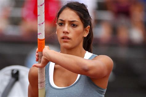 Pol Mica Foto Casi Le Cuesta La Carrera A Allison Stokke