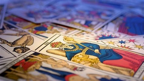 le tarot finance pour en savoir  sur son avenir financier