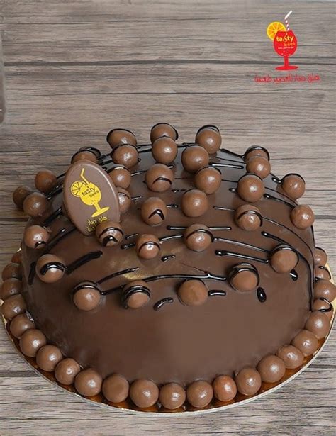 Maltesers Cake - Tasty Bees