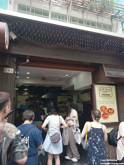 Visiting Macau? You Can't Miss Andrew's Egg Tarts!