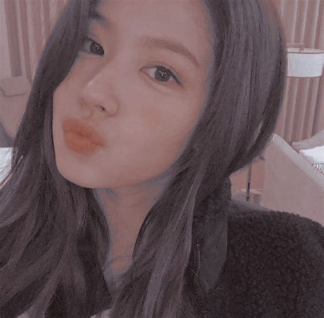 Sana Aesthetic