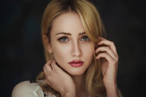 Ali Falak Portrait Red Lipstick Women Blonde Face Hd Wallpaper