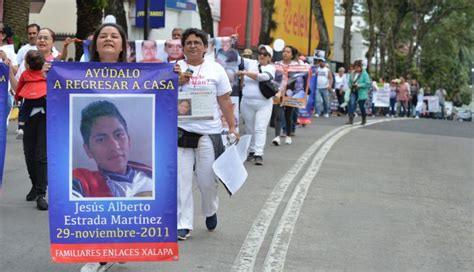 Madres de desaparecidos en México salen a marchar en su día Spanish