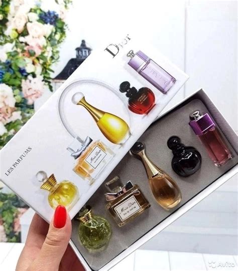 ПОДАРОЧНЫЙ НАБОР ДУХОВ - МИНИАТЮР DIOR LES PARFUMS 5 в 1 ЦЕНА ЗА НАБОР ...