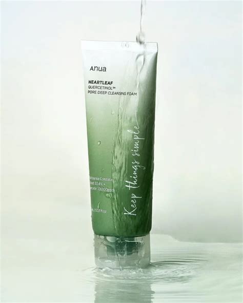 Anua Heartleaf Quercetinol Pore Deep Cleansing Foam Berry Me