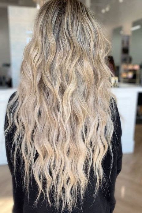 7 Effortless Beach Waves Hairstyles—and How To Do Them Yourself In 2023