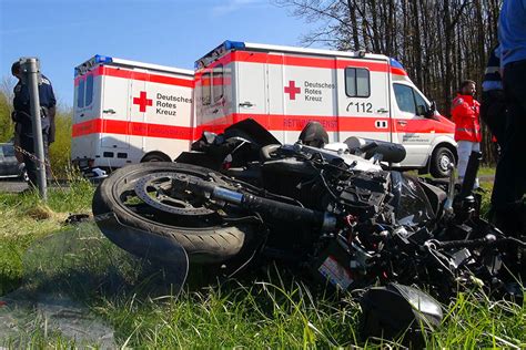 Motorradfahrer Auf B 255 Nach Unfall Schwer Verletzt WW Kurier De