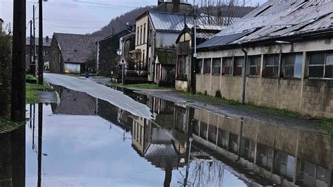 La Commune Les Hautes Rivières Est Inondée