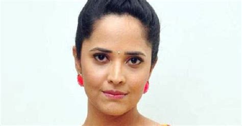 Hot Anasuya Bharadwaj In Saree Ravishing