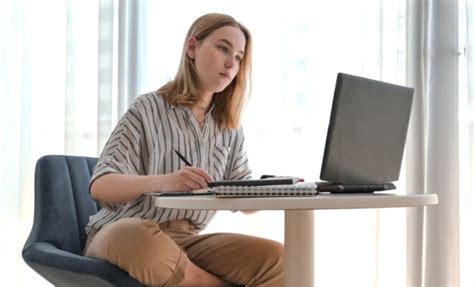 Choisir Son Repose Pieds Ergonomique Pour Aménager Son Espace De