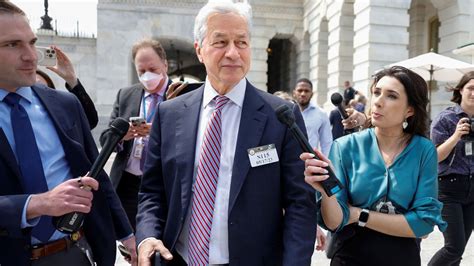 Jpmorgan Ceo Jamie Dimon Testifies He Had No Involvement With Jeffrey Epstein Account Bank Says