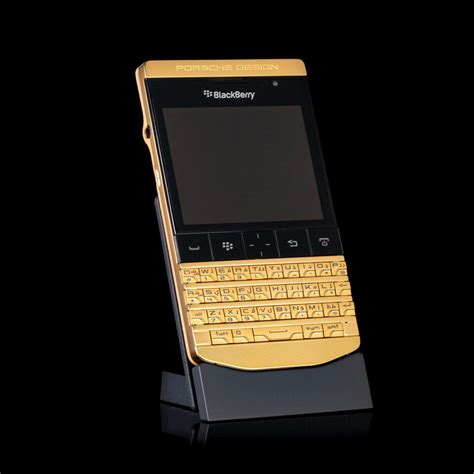 BlackBerry Porsche P9981 Goldgenie