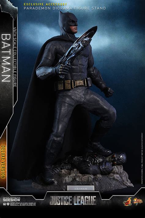 Hot Toys Justice League 1 6 Batman Deluxe Edition HYPERTOYS