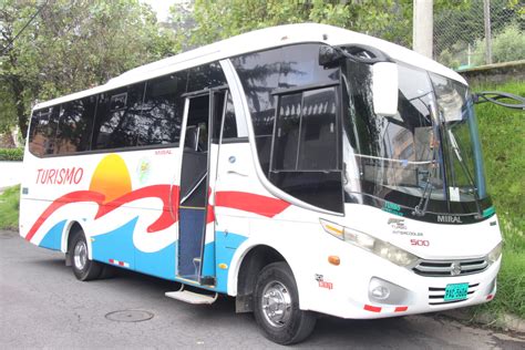 Bus Hino 32pax Transporte Turistico En Quito Y Sus Alrededores