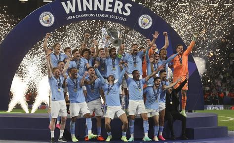 Champions League Manchester City Squadra E Tifosi Festeggiano Sotto