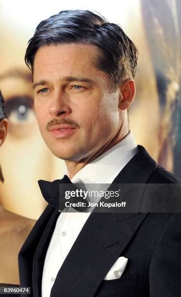 Brad Pitt Benjamin Button Photos And Premium High Res Pictures Getty