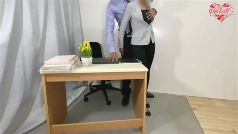 Huge squirt and anal fuck for protect my job at office 線上看 歐美影片