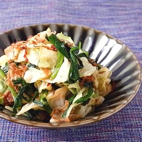 電子レンジで簡単 キャベツとニラのおかか醤油和え 作り方・レシピ クラシル