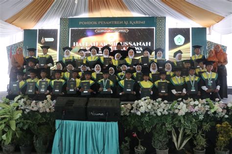 YPP Alkarimi Gresik Gelar Haflah Akhirussanah Dan Wisuda Purna Siswa