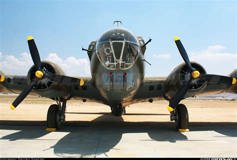 Boeing B 17g Flying Fortress 299p Usa Air Force Aviation Photo