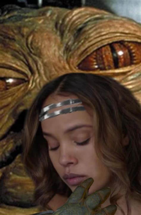 Jabba reminds his slave of her place by lifting her skirt and showing ...