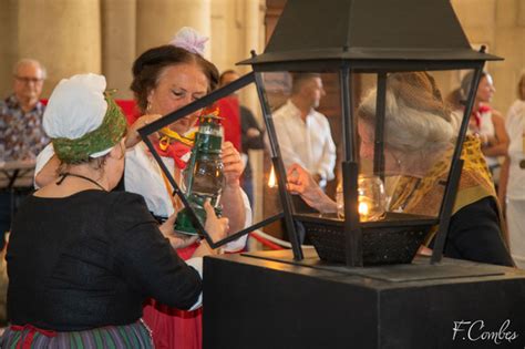 Festiv Arles Maintenance Et Traditions Arles Les Feux De La Saint