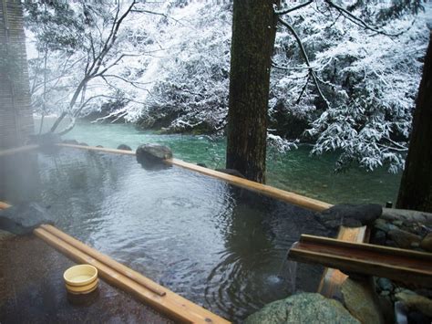 Best Onsens In Japan 6 Natural Hot Springs You Need To Visit Travel