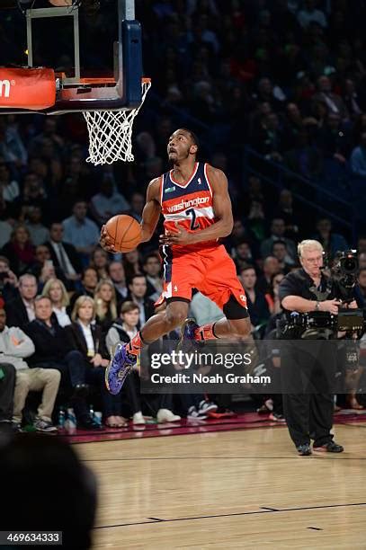 John Wall Dunk Contest Photos And Premium High Res Pictures Getty Images