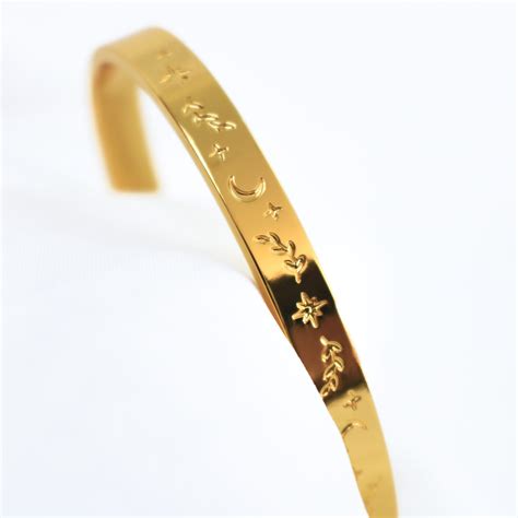 Blessed Cuff In Gold Love Lunamei