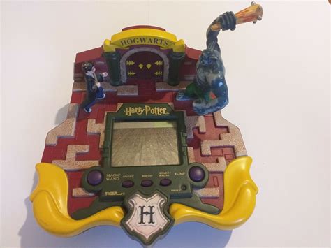 Harry Potter Hogwarts Labyrinth Lcd Tiger Handheld Electronic Game Ebay