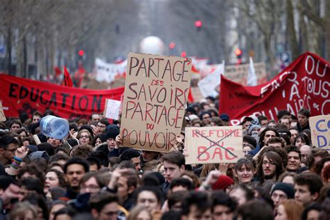 Reformas De Macron Despertam Greves E Protestos Na França Veja