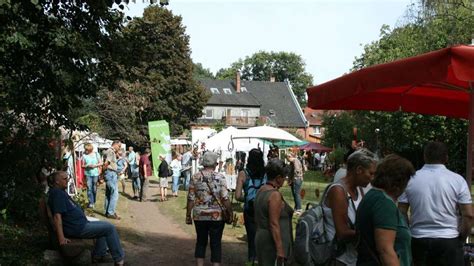 Fotos Vom Kunst Und Genussmarkt Im Garten Des Bosser Allerhofes In Der