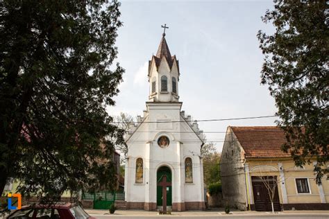 Biserica Adormirea Maicii Domnului Din Boc A Oaz De Lini Te