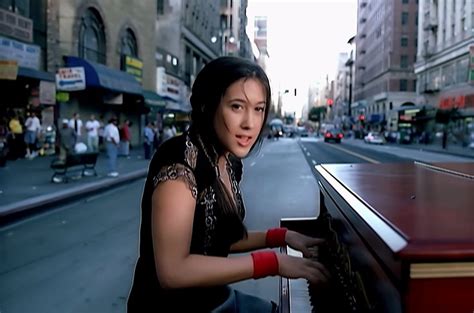 Vanessa Carlton Interview: "A Thousand Miles" Turns 20