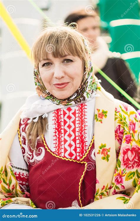 Belarusian National Costume on a Young Woman. Belarus, Gomel Editorial ...