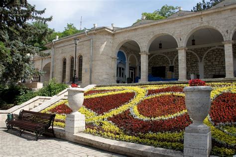 Академическая галерея в Пятигорске