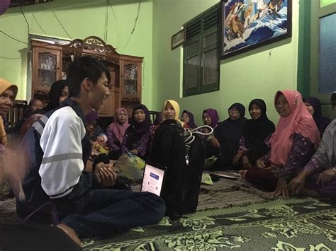 Edukasi Gemar Makan Ikan Bersama Ibu PKK Desa Bendanpete Undip