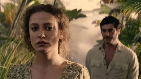 Şahmaran Dizisinin Resmi Fragmanı Yayınlandı Serenay Sarıkaya Ve Burak