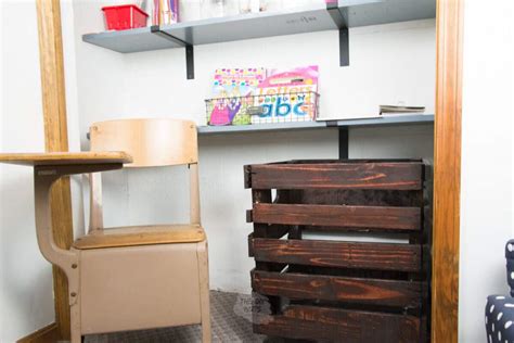 Diy Wood Pallet Storage Crate Box On Wheels The Diy Nuts