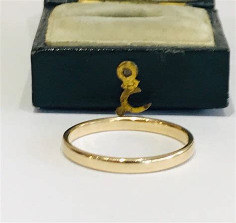 Superb Vintage Dublin Hallmarked Ct Gold Wedding Ring Dated